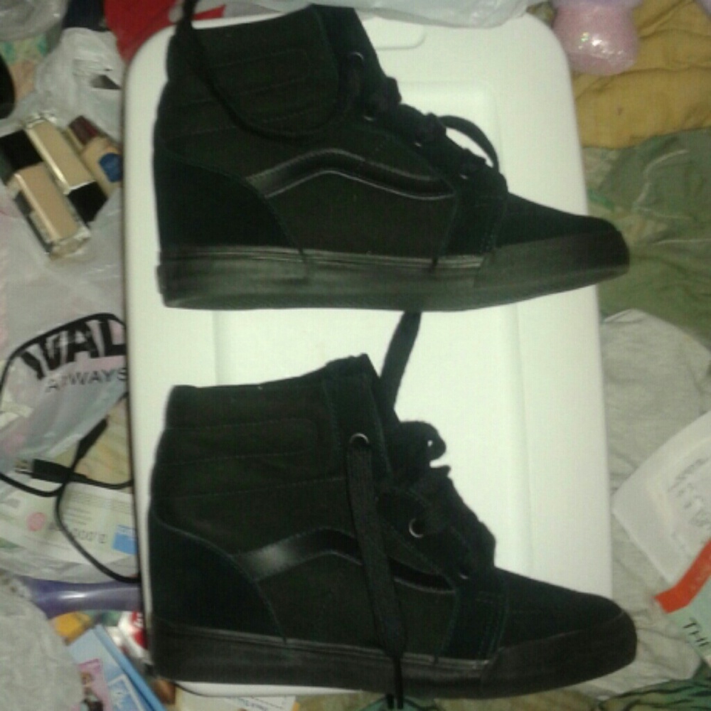 Vans Black Wedge Sneakers - Picture 3 of 4